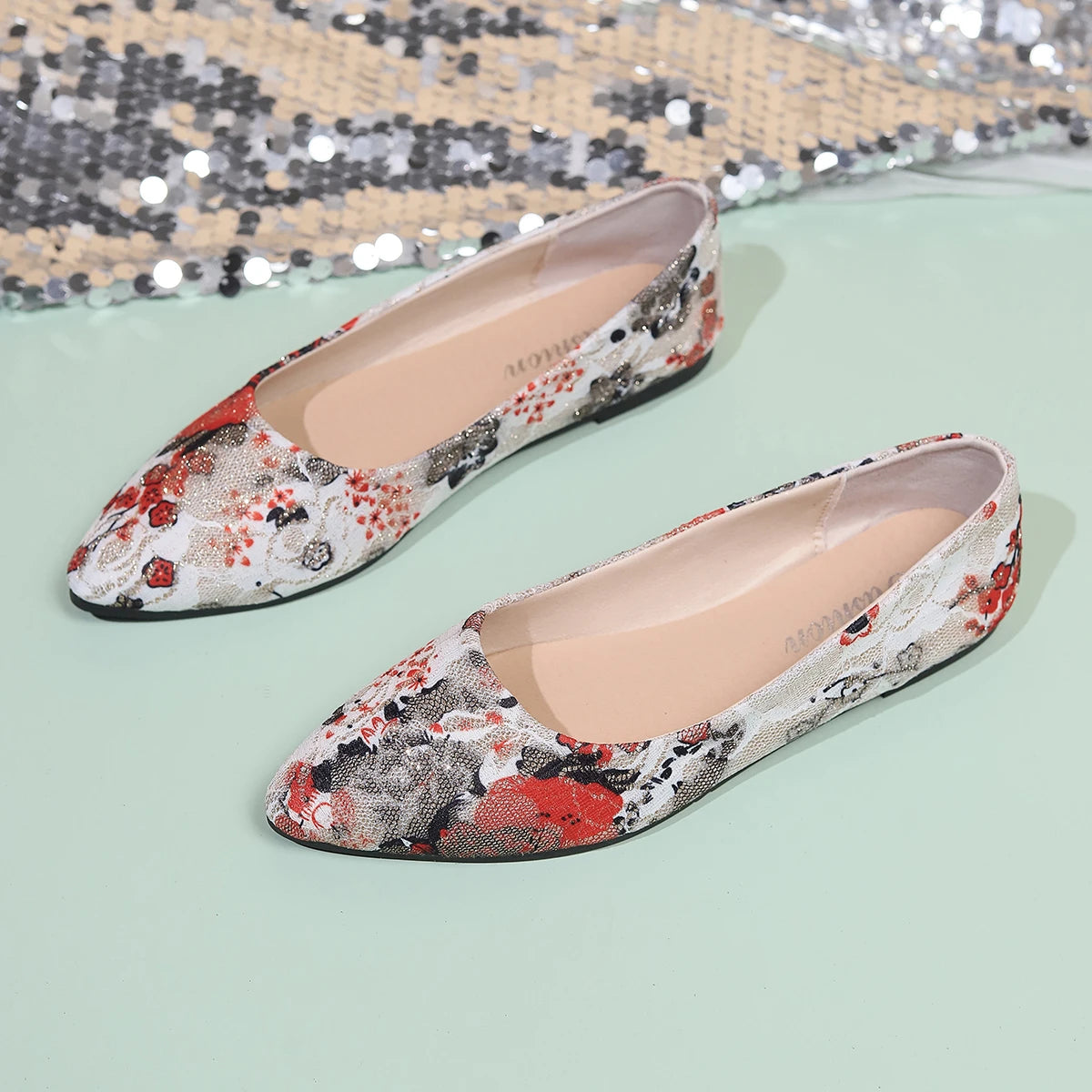Soft-soled Flat Shoes Retro Pointed - Hiddengem