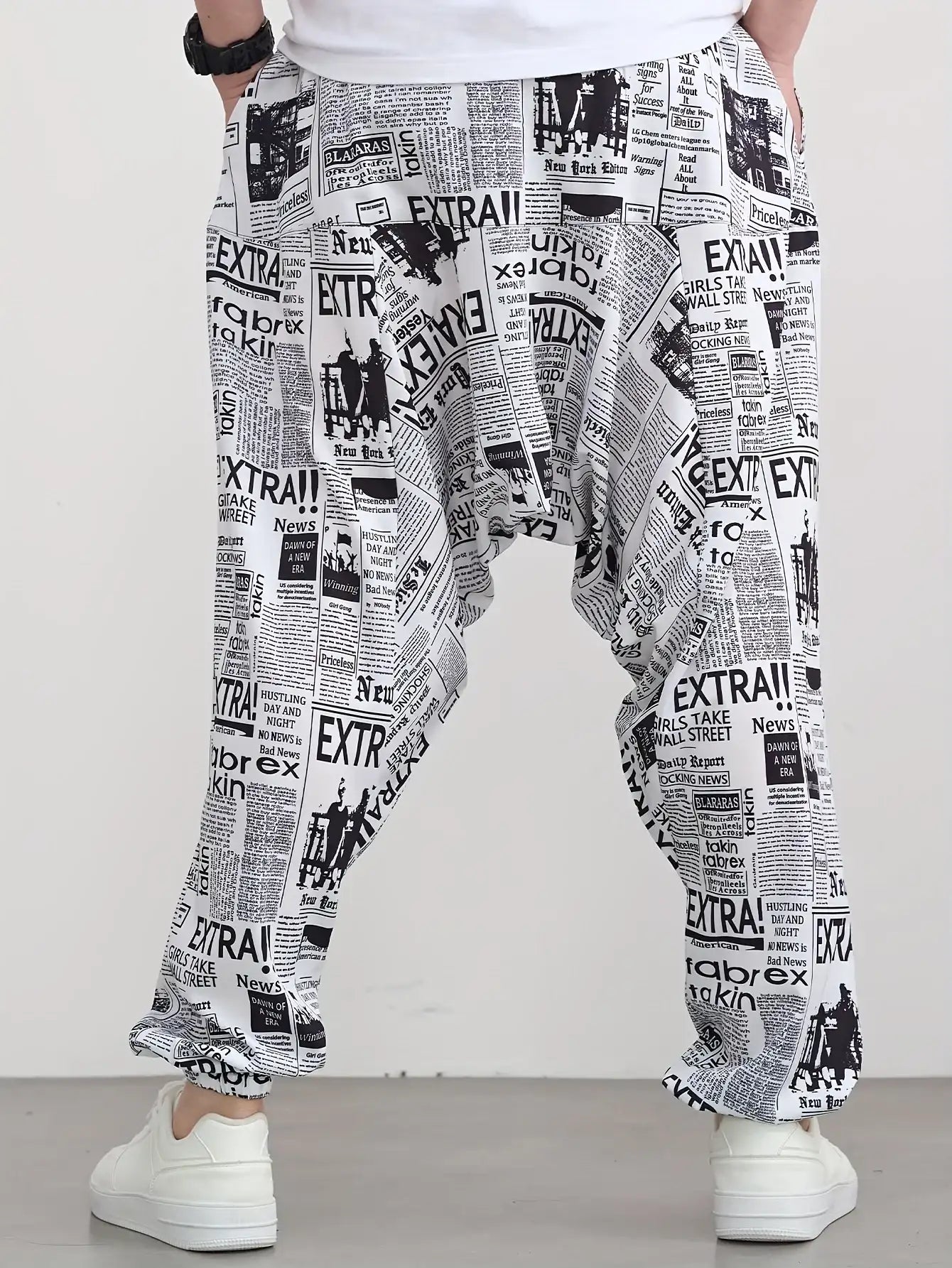 Men's newspaper printing - ultra loose jogging pants