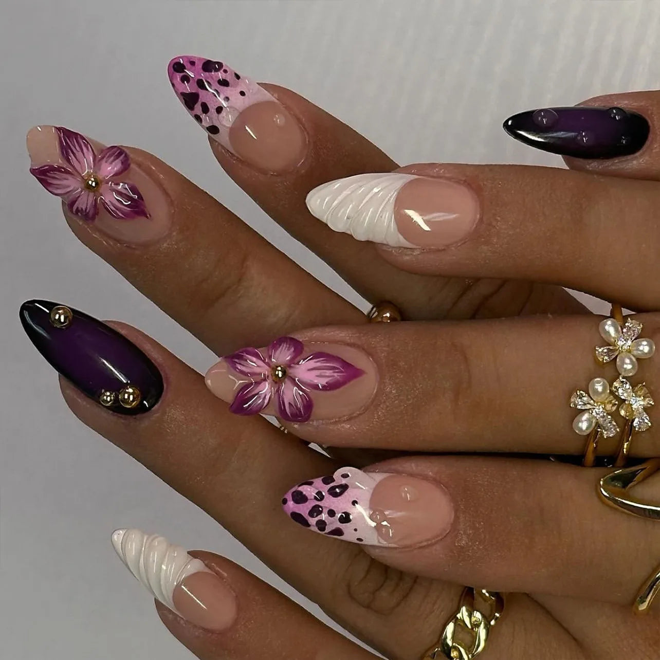 24Pcs Almond Press on Fake Nails 3D Flower - Hiddengem