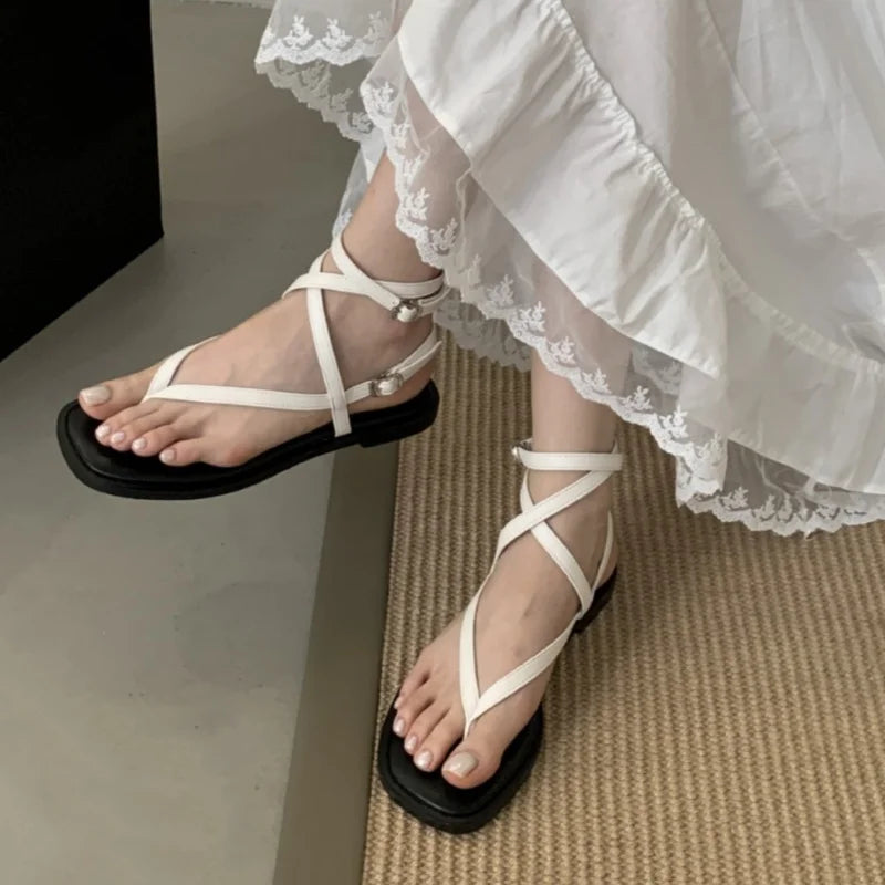Clip Toe Flat Heels Sandals - Hiddengem