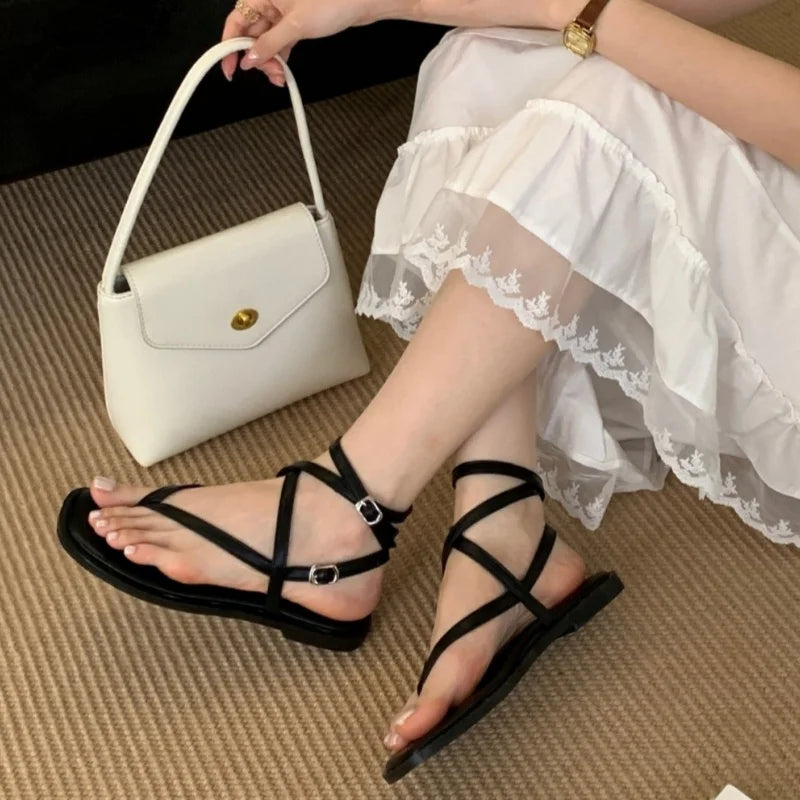 Clip Toe Flat Heels Sandals - Hiddengem