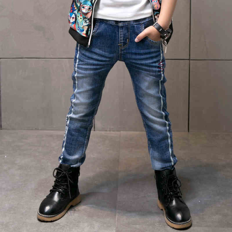 Skinny Jeans, young men Streetwear