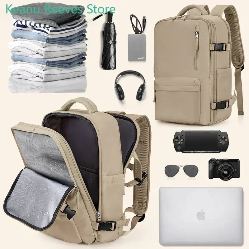 Softback unisex nylon backpack with arcuate shoulder straps and below 20 litre capacity, solid design by INSIS FEMME.