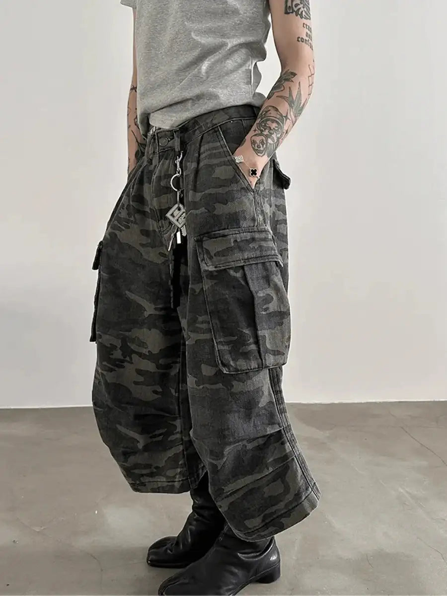 REDDACHiC Men Camouflage Denim Shorts Distressed